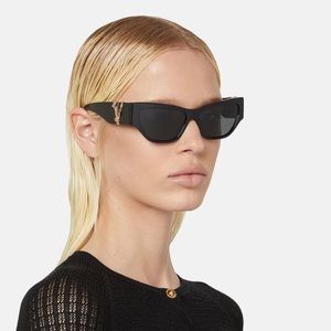 BNWT Authentic Versace Sunglasses VE 4383 GB1/87 56 Black/Grey Lens
